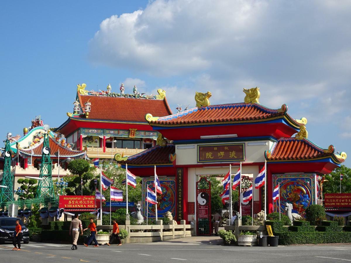 Wong Amat Pattaya Beach Resort Exterior photo